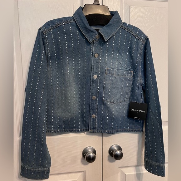 Dylan Ryan Boutique Cropped Bling Denim Shirt. Size M. - Picture 4 of 11